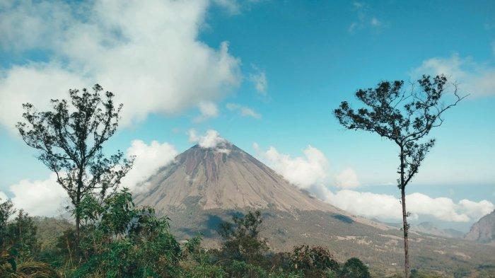 DESTINASI- Puncak Wolobobo di Kabupaten Ngada, Flores, NTT.