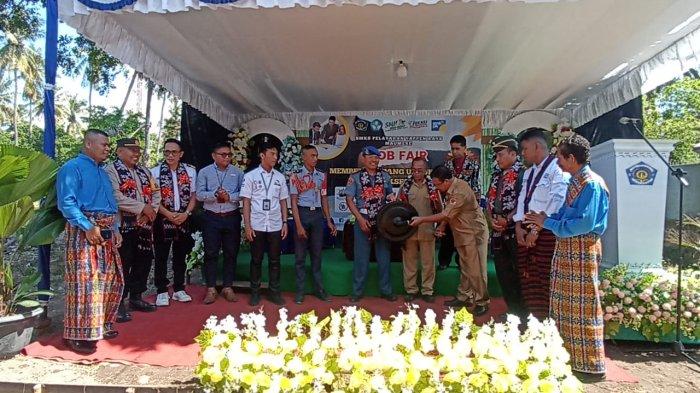 SMKS Pelayaran Yappen Rays Gandeng Mandalika Maritime Center Maumere 