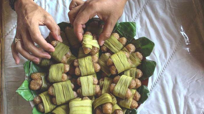 Gutel makanan khas Gayo.