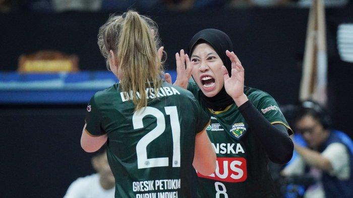 PROLIGA 2025 - Ekspresi pevoli Gresik Petrokimia, Megawati Hangestri Pertiwi saat melawan tim voli putri Jakarta Pertamina Enduro dalam seri ketiga Final Four Proliga 2025 di Gor Sritex Arena, Solo, Jumat (2/5/2025). Megawati Cs harus mengakui keunggulan Pertamina Enduro dengan skor akhir 3-3 (25-22, 25-20, 15-25, 22-25, 15-9).