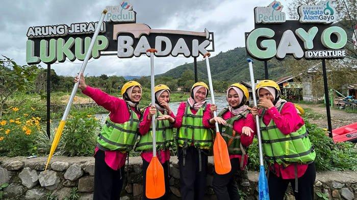 Wisata Arung Jeram Lukup Badak, Takengon, Aceh Tengah.