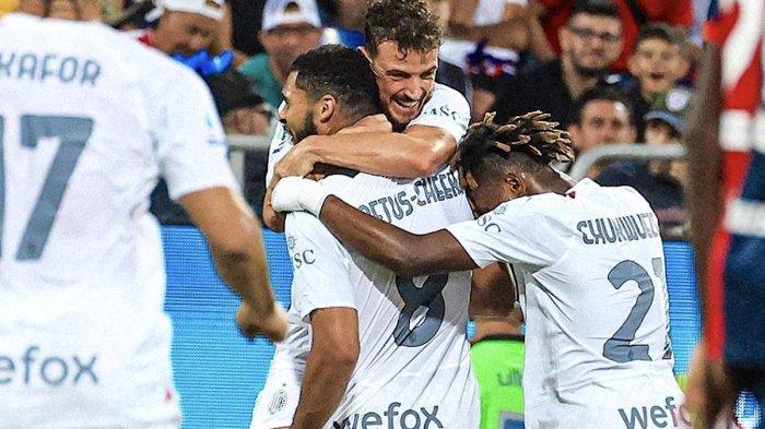 2 Gol ke Gawang Cagliari Jadi Kemenangan Beruntun AC Milan - Tribun