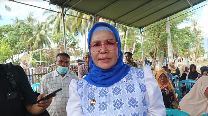 Bupati Bone Bolango, Merlan Uloli ditemui saat kunjungan Mentan, Andi Amran Sulaiman, Kamis (30/5/2024).