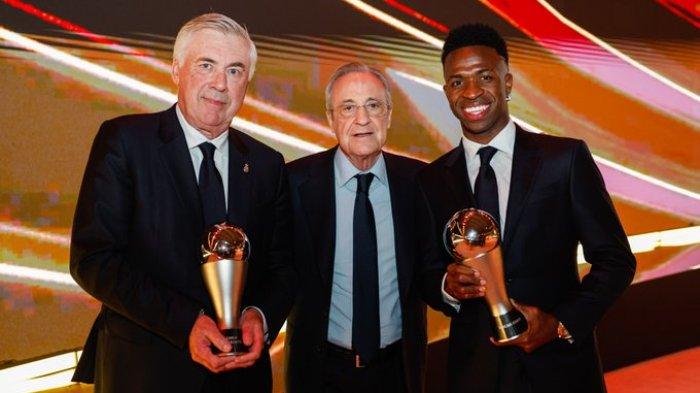 Carlo Ancelotti dan Vinicius Junior berpose dengan Presiden Real Madrid Florentino Perez seusai gala The Best FIFA Football Awards 2024 ini digelar di Aspire Academy, Doha, Qatar, pada Rabu dini hari WIB (18/12/2024).