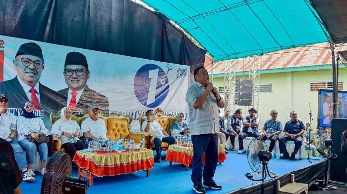 Anggota DPR RI Rachmat Gobel saat hadiri Kampanye dialogis Toni uloli dan Marten Taha di Boalemo, Senin (14/10/2024).