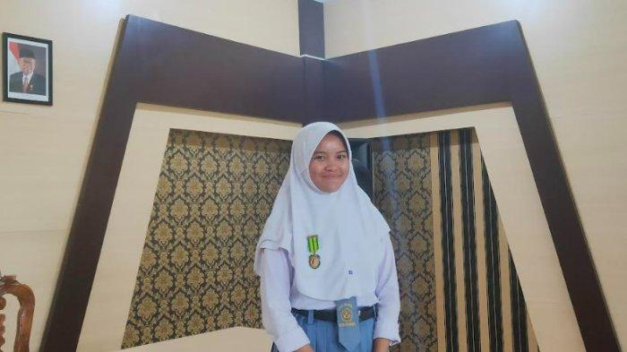 Aninda Nur Sabriah Pantu, Siswa SMK Negeri 1 Gorontalo