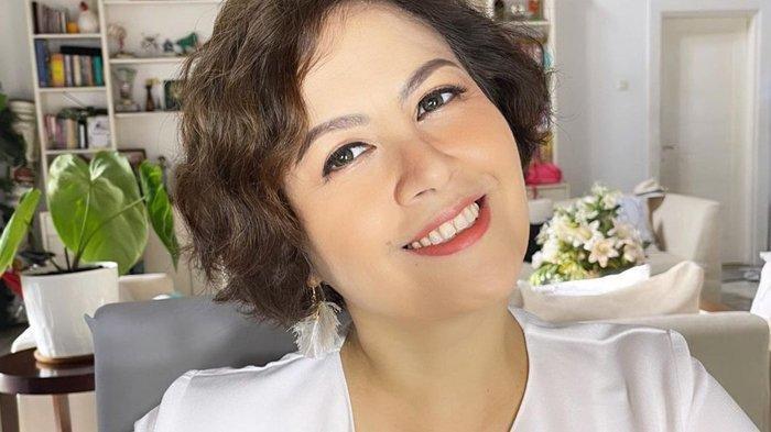 Artis Berdarah Gorontalo, Cynthia Lamusu