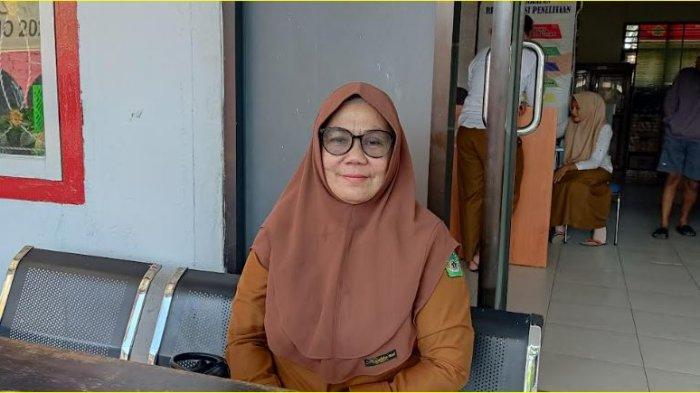 Asni Abubakar Jusuf, Kepala Badan Kesbangpol Kabupaten Boalemo.