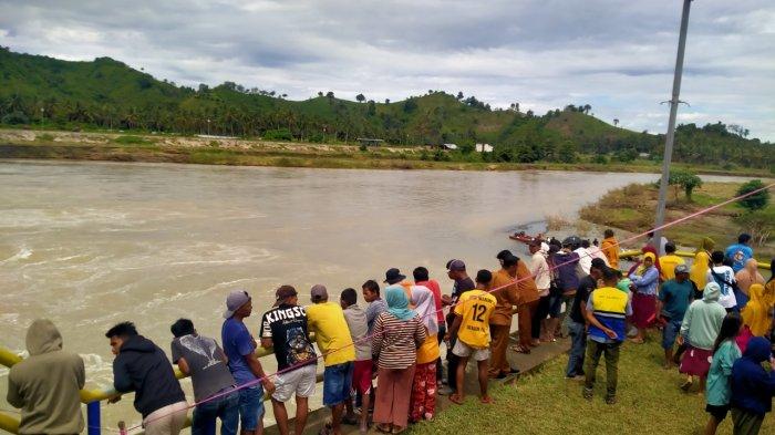 Pencarian korban hanyut di Bendungan Desa Ayula, Kecamatan Randangan, Kabupaten Pohuwato, Provinsi Gorontalo