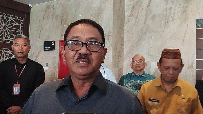 POLEMIK BSG -- Bupati Boalemo, Rum Pagau beri ultimatum ke BSG, Selasa (24/6/2025). Rum Pagau menegaskan akan berpaling ke BRI jika tak ada kejelasan dari BSG.