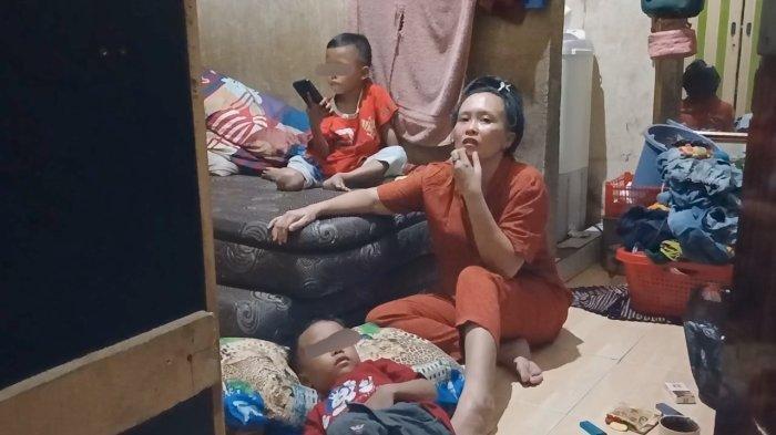Dua anak laki-laki yang dibawa kabur pengasuhnya dari kontrakan di Jakarta Utara akhirnya ditemukan di Bekasi pada, Minggu (28/4/2024).