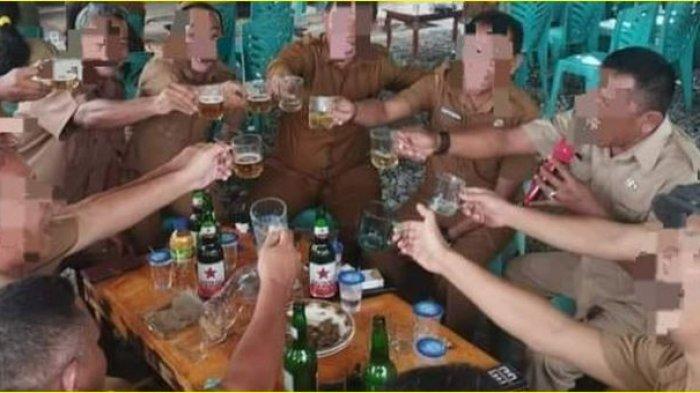 Foto viral ASN di Manggarai Timur minum minuman keras bersama-sama.
