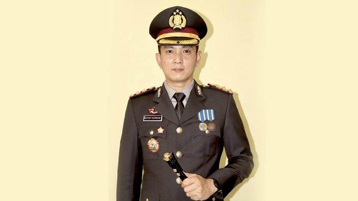 MUTASI KAPOLRES GORONTALO -- AKBP Deddy Herman, kena mutasi Polri dan pindah ke luar Gorontalo.