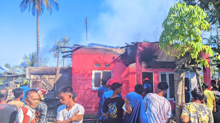 Kebakaran rumah di Desa Tenggela Gorontalo 995955