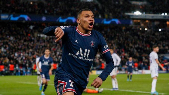 Kylian Mbappe merayakan golnya ke gawang Real Madrid pada pertandingan leg pertama Babak 16 besar Liga Champions di Parc des Princes pada 15 Februari 2022 di Paris, Perancis.