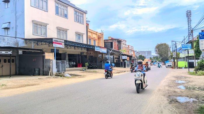 PEDESTRIAN KANAL TANGGIDAA : Kondisi saat ini di Kanal Tanggidaa, Jalan HOS. Cokroaminito, Kota Gorontalo, Rabu (19/3/2025). Lanjutkan proyek Kanal Tanggidaa