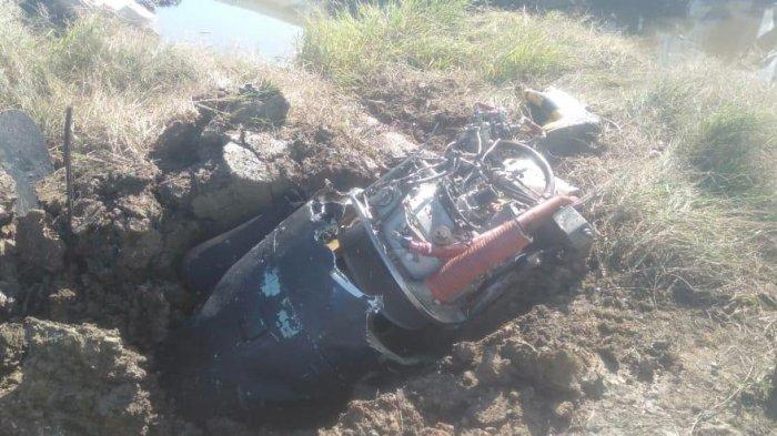 Pesawat perintis milik PT SAM Air dengan nomor registrasi PK-SMH (DHC6) jatuh di Bandara Panua, Kecamatan Randangan, Kabupaten Pohuwato, Provinsi Goronalo Minggu (20/10/2024 pagi