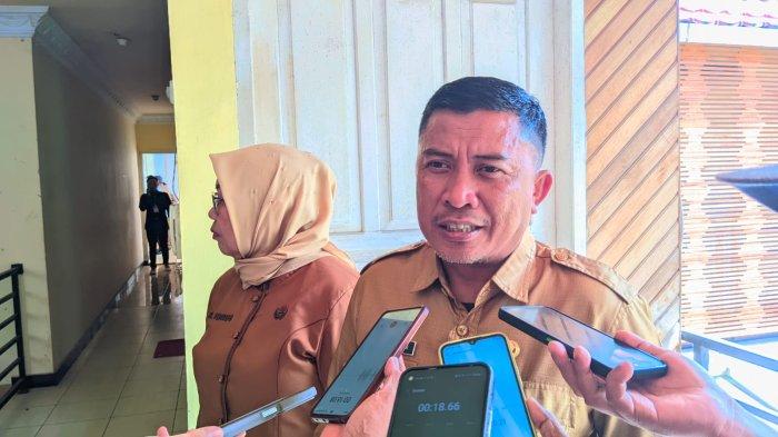 Pj Sekda Kabupaten Gorontalo, Haris Tome, mengklarifikasi penyebab ketegangan di forum DPRD Kabupaten Gorontalo, Rabu (13/11/2024).