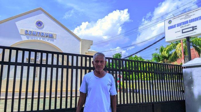 Rusdin Bulumulawa, Penjaga GPIG Sentrum Gorontalo, saat ditemui TribunGorontalo.com, Sabtu (20/12/2024).