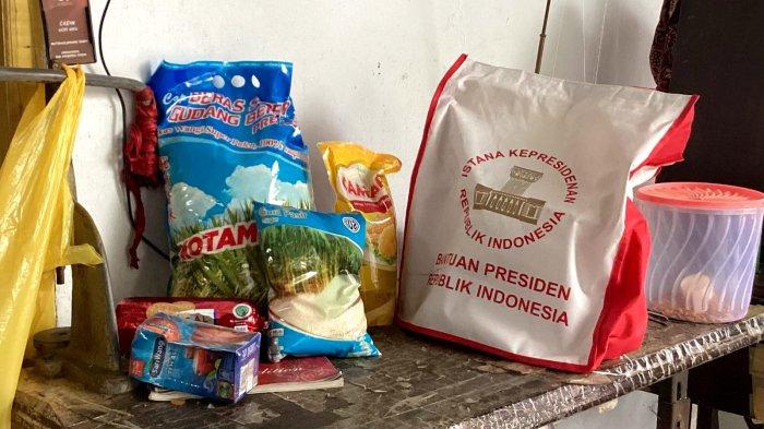 Sembako pemberian Jokowi