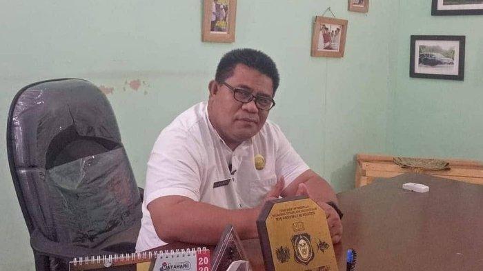 SEKDA KABGOR - Sugondo Makmur resmi terpilih jadi Sekretaris Daerah (Sekda) Kabupaten Gorontalo. Penetapan ini telah mendapatkan persetujuan pemerintah pusat Foto (Arianto Panambang).