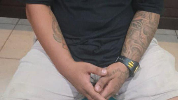 TIKAM MANTANNYA PACAR - Cemburu Buta, Pria di Gorontalo Bacok Mantan Pacar Kekasihnya hingga Kritis.