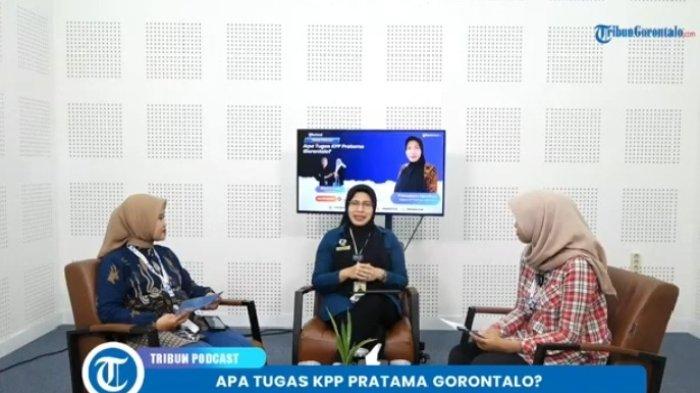 KPP PRATAMA GORONTALO : Kepala KKP Pratama Gorontalo Primadona Harahap saat menjadi tamu diacara Tribun Podcast. Ditemani Minarti Mansombo  dan Pralila, Primadona membahas banyak hal mengenai KPP Pratama Gorontalo.