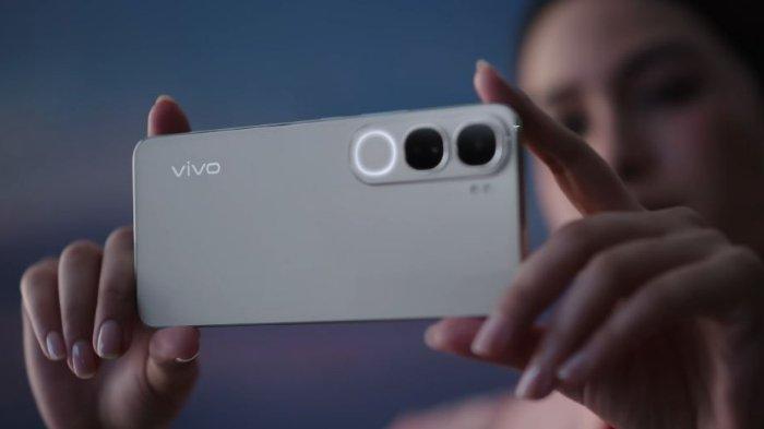 Belakangan, Vivo meluncurkan dua seri terbaru dari lini V Series, yaitu vivo V40 5G dan V40 Lite Series.