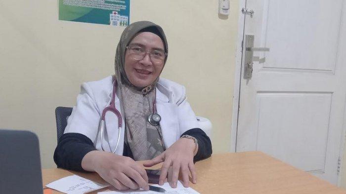 dr Sri Darsianti Tuna