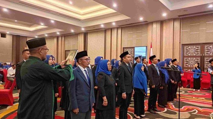 UNBITA GORONTALO : Pelantikan Rekrot dan 23 Pejabat Struktural Universitas Bina Taruna (UNBITA) Gorontalo Periode 2024-2029, Rabu (30/4/2025).