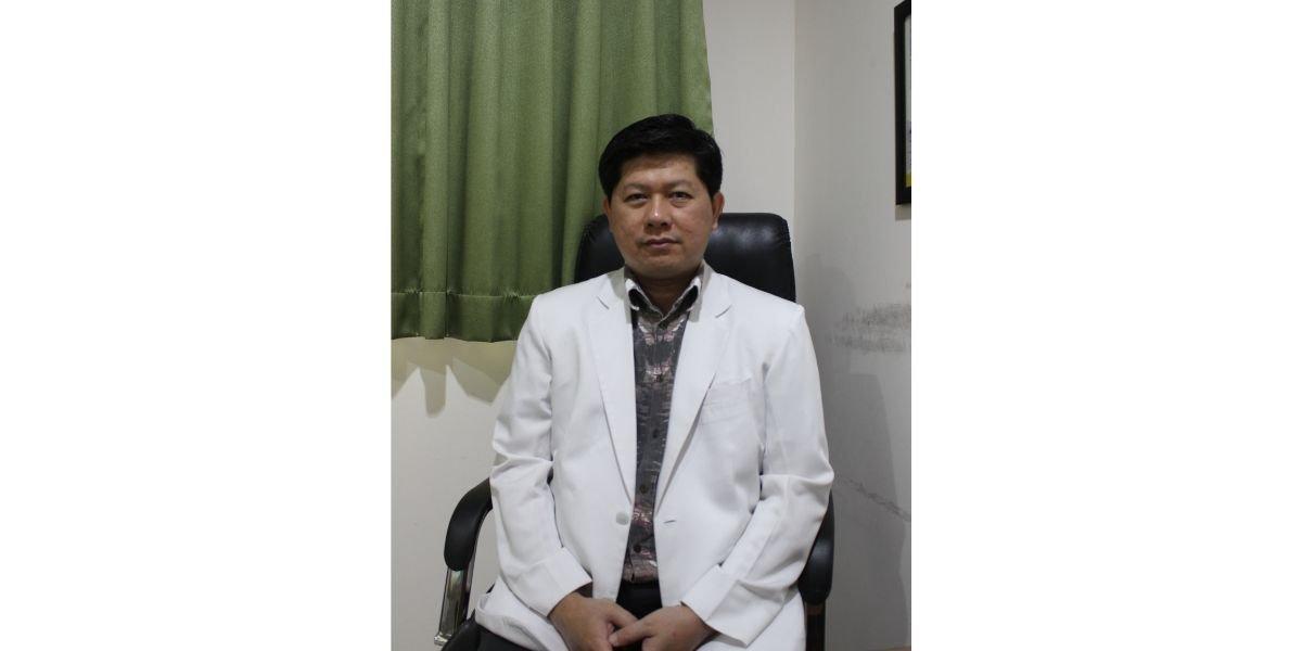 Profil dr. Djoko Moeljono Sp.OG, Dokter Spesialis Obstetri & Ginekologi RS Dr. OEN KANDANG SAPI SOLO