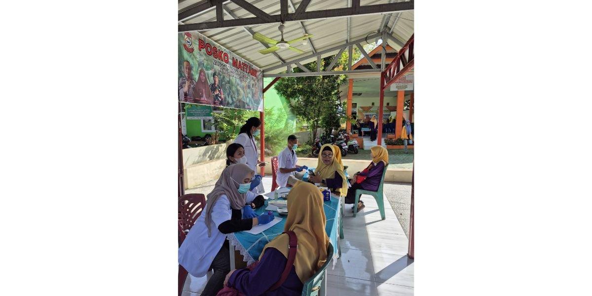 PPDGS Unhas gelar kegiatan penyuluhan dan screening Kasus Kehilangan Gigi pada Lansia di Kelurahan Manggala.