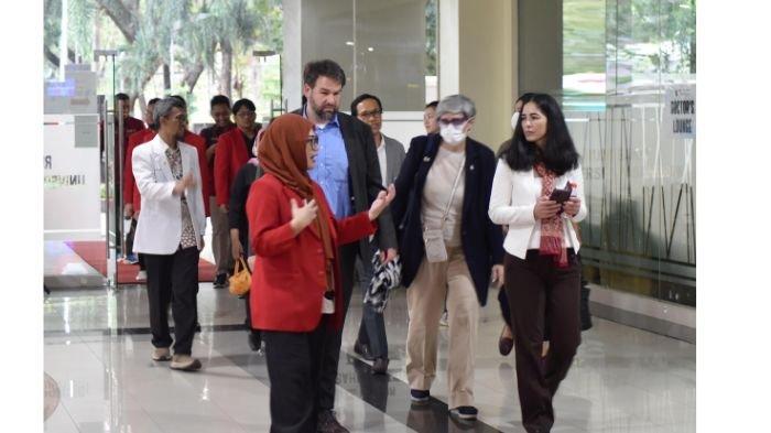Dua prodi FKG Unhas menjalani proses visitasi lapangan dari Lembaga Akreditasi Internasional ASIIN.