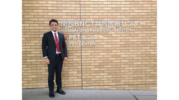 Dekan FKG Unhas, Irfan Sugianto, drg., M.Med.Ed., Ph.D berkesempatan mengunjungi BNCT (Boron Neutron Capture Therapy) Centre OMPU