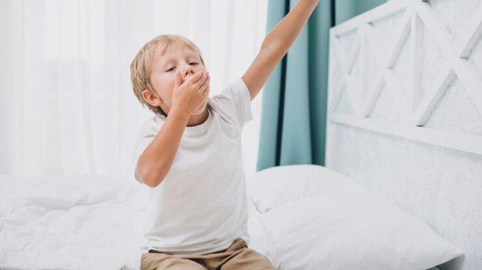 Ilustrasi anak bangun tidur tepat waktu