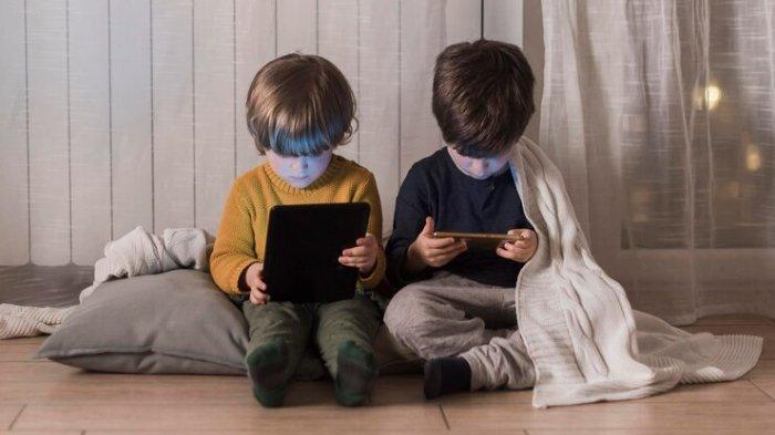 Ilustrasi penggunaan gadget pada anak, berikut pengaruh buruk yang bisa terjadi