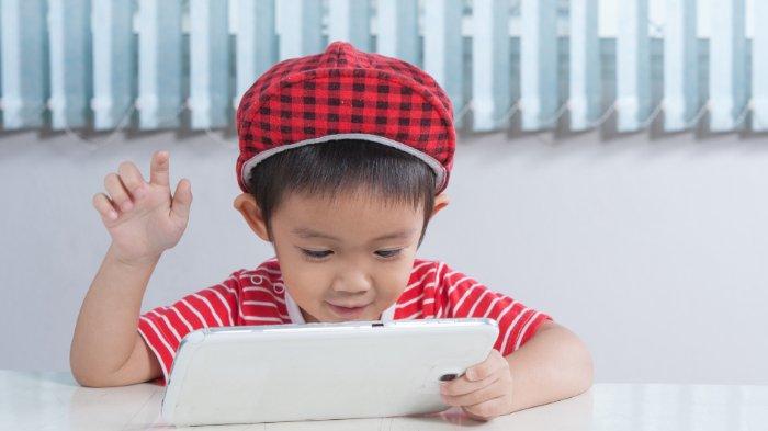 Ilustrasi penggunaan gadget pada anak, berikut pengaruh buruk yang bisa terjadi