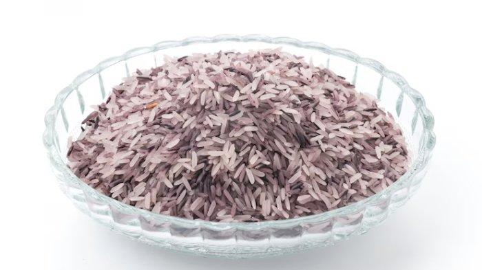 Ilustrasi beras ungu, makanan berwarna ungu yang memberikan banyak manfaat