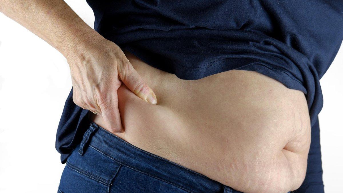 ilustrasi wanita yang ingin menurunkan berat badan pasca melahirkan