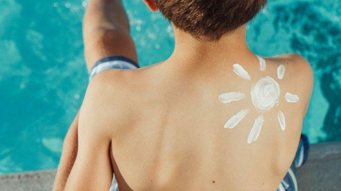 ilustrasi anak yang sedang berjemur untuk mendapatkan vitamin D