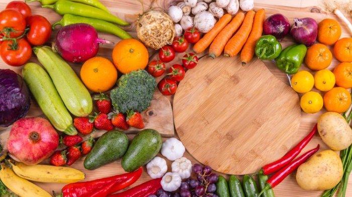 ilustrasi buah dan sayur, salah satu makanan yang dapat meningkatkan kesehatan hati