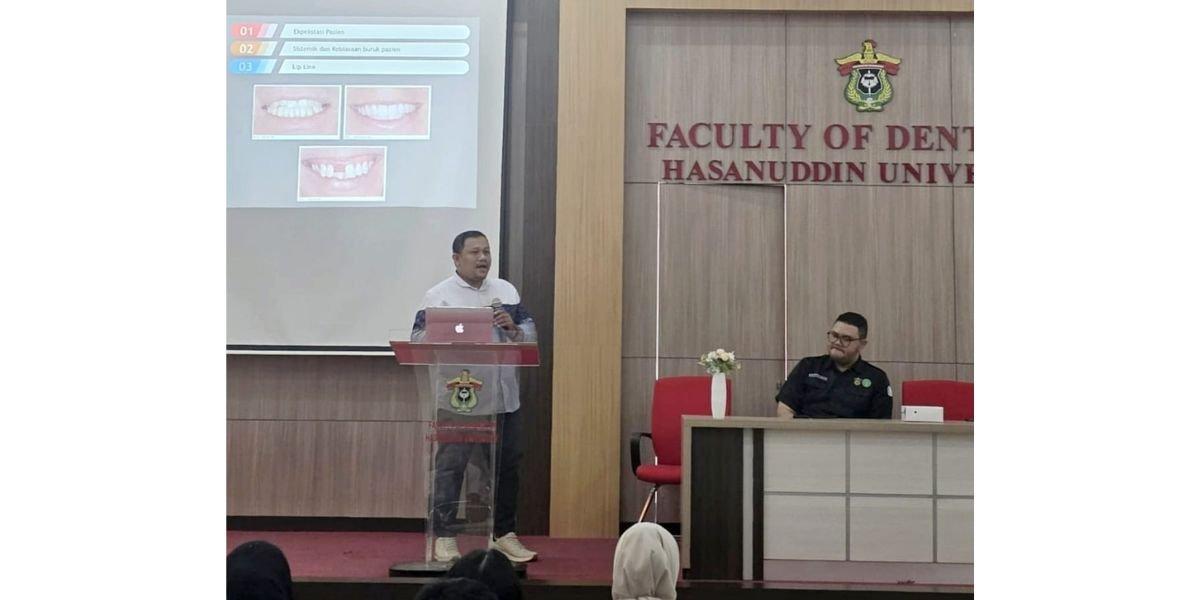 Materi pertama bertajuk “Diagnosis, Treatment Planning, and Surgical Procedure for Dental Implant” disampaikan oleh Husni Mubarak, drg., Sp.B.M.M.