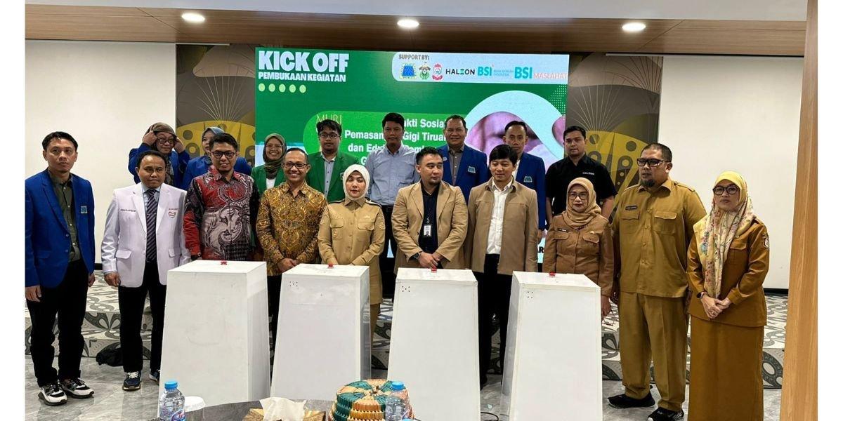 Pelaksanaan Kick Off Bakti Sosial Pemasangan Gigi Tiruan Gratis bagi kaum dhuafa di Gedung UMKM BSI Kota Makassar