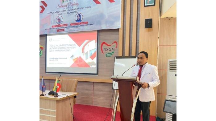 Wakil Rektor Bidang Akademik dan Kemahasiswaan; Prof. Muhammad Ruslin