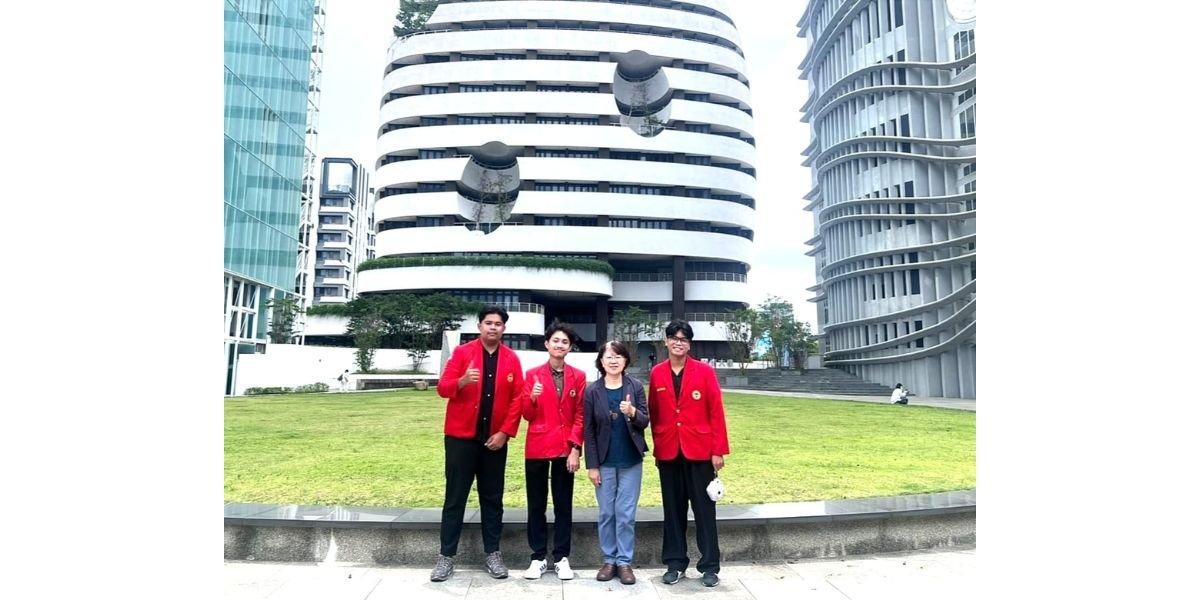 FKG Unhas mengurus tiga mahasiswa dari Program Kelas Internasional untuk mengikuti 2025 Enrichment Program ke China Medical University, Taiwan.
