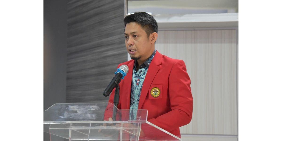 Dekan FKG Unhas, Irfan Sugianto, drg., M.Med.Ed., Ph.D., Sp.RKG memberi sambutan