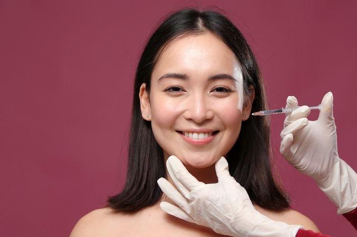 ilustrasi seseorang yang treatment collagen stimulator