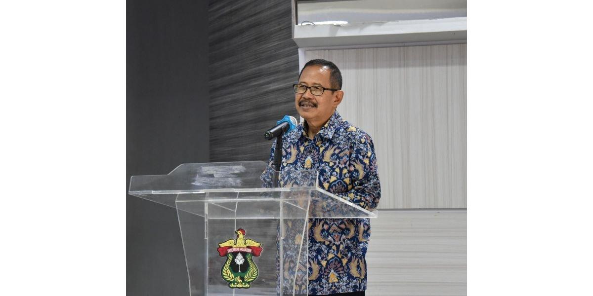 Dr. Haris Nasutianto, drg., M.Kes., Sp.RKG., Subsp.R.D.P (K)., selaku perwakilan asesor LAM-PTKes