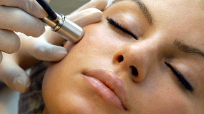ilustrasi treatment hydrafacial