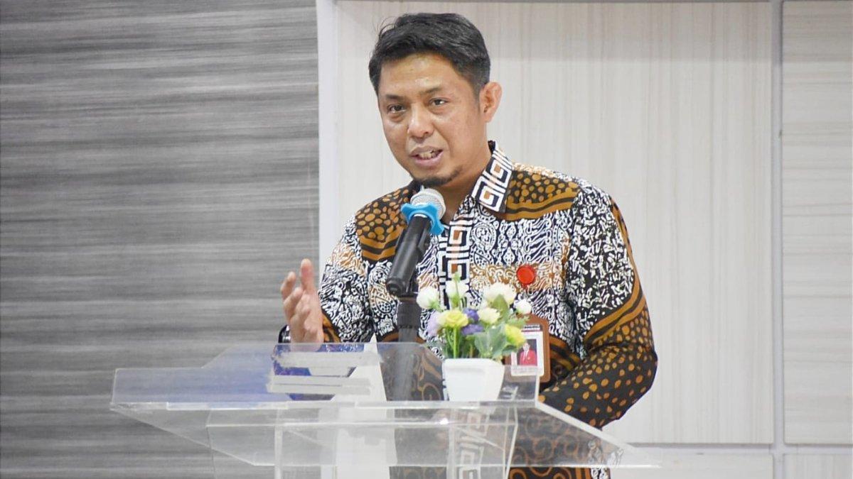 Dekan FKG Unhas, Irfan Sugianto, drg., M.Med.Ed., Ph.D menyampaikan sambutan